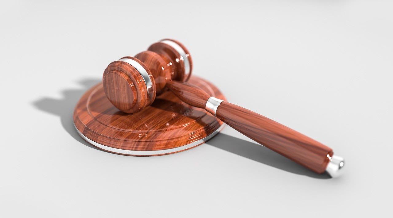 jurisprudence e-commerce